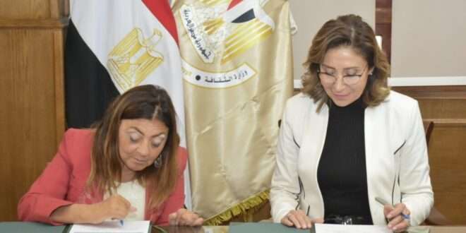 وزيرة الثقافة توقع بروتوكول تعاون مع المجلس القومي لذوي الإعاقة